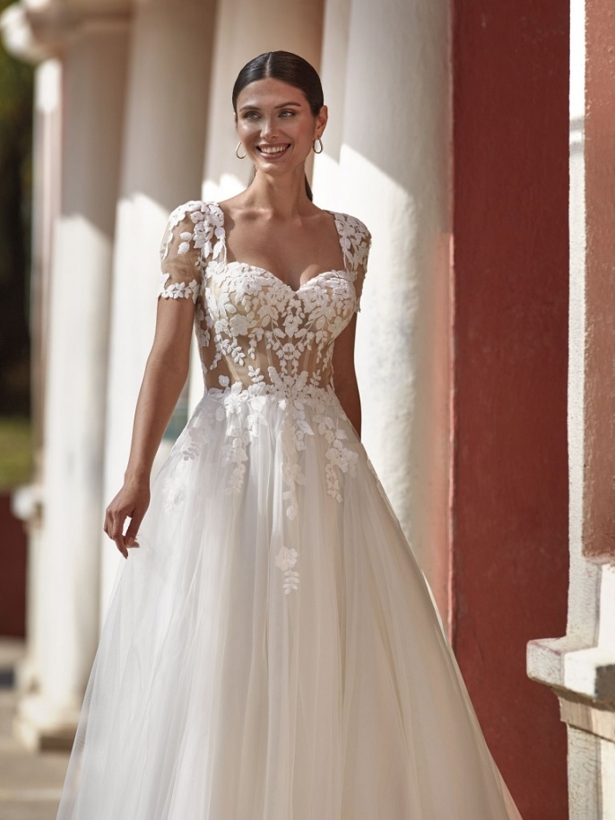 Amelie 25018 close.jpg